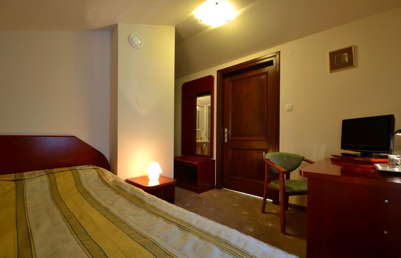 Hotel Grant Krynica-Zdrój Exterior foto